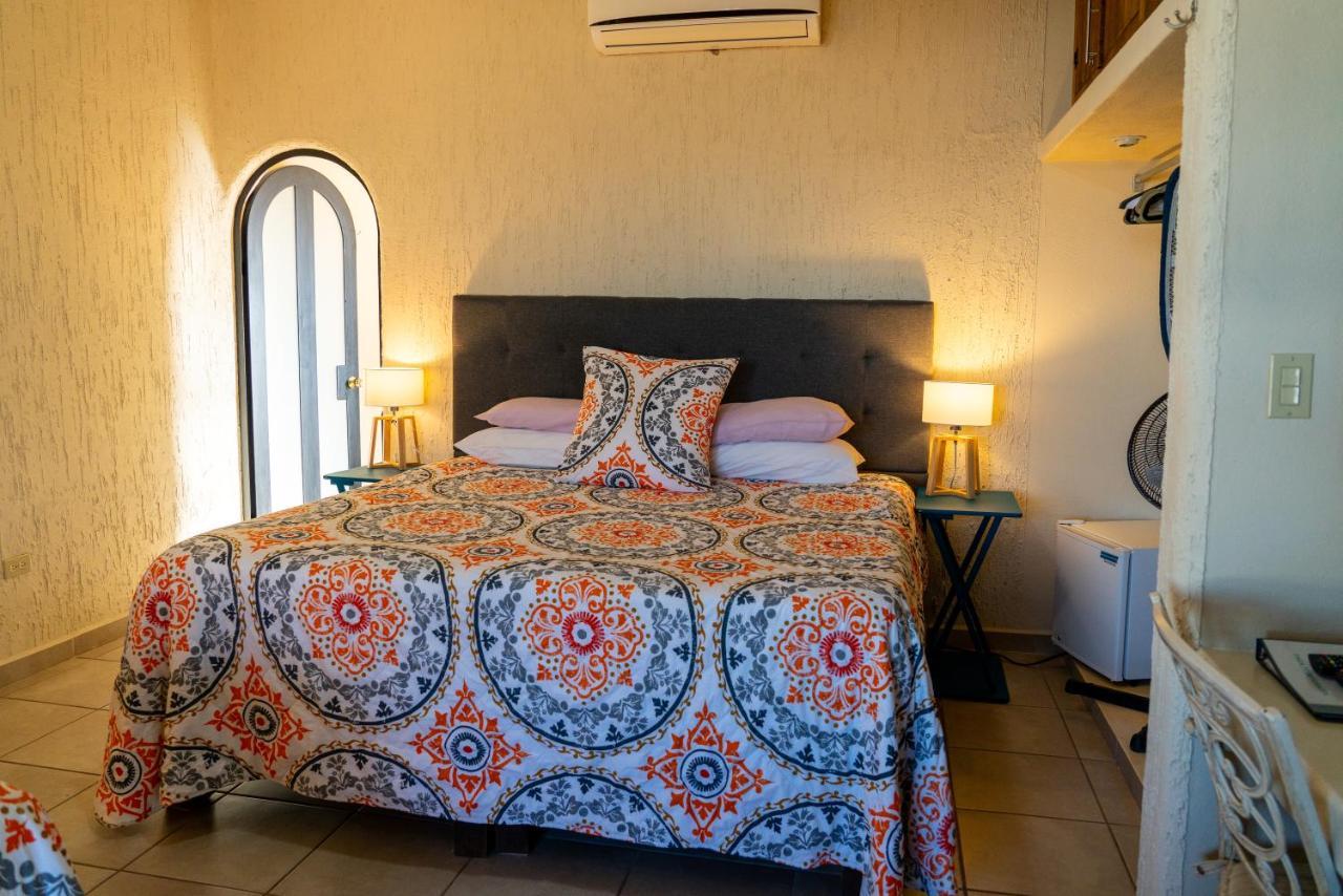 Casa Kootenay Waterfront Bnb Ла Пас Екстериор снимка